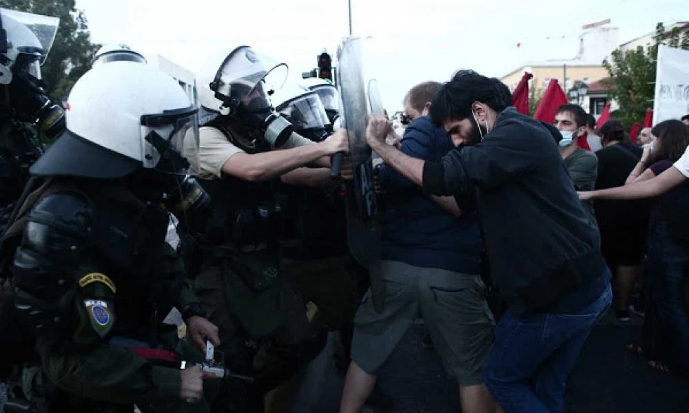 Επεισόδια στην αμερικανική πρεσβεία σε πορεία ενάντια στην επίσκεψη Μάικ Πομπέο